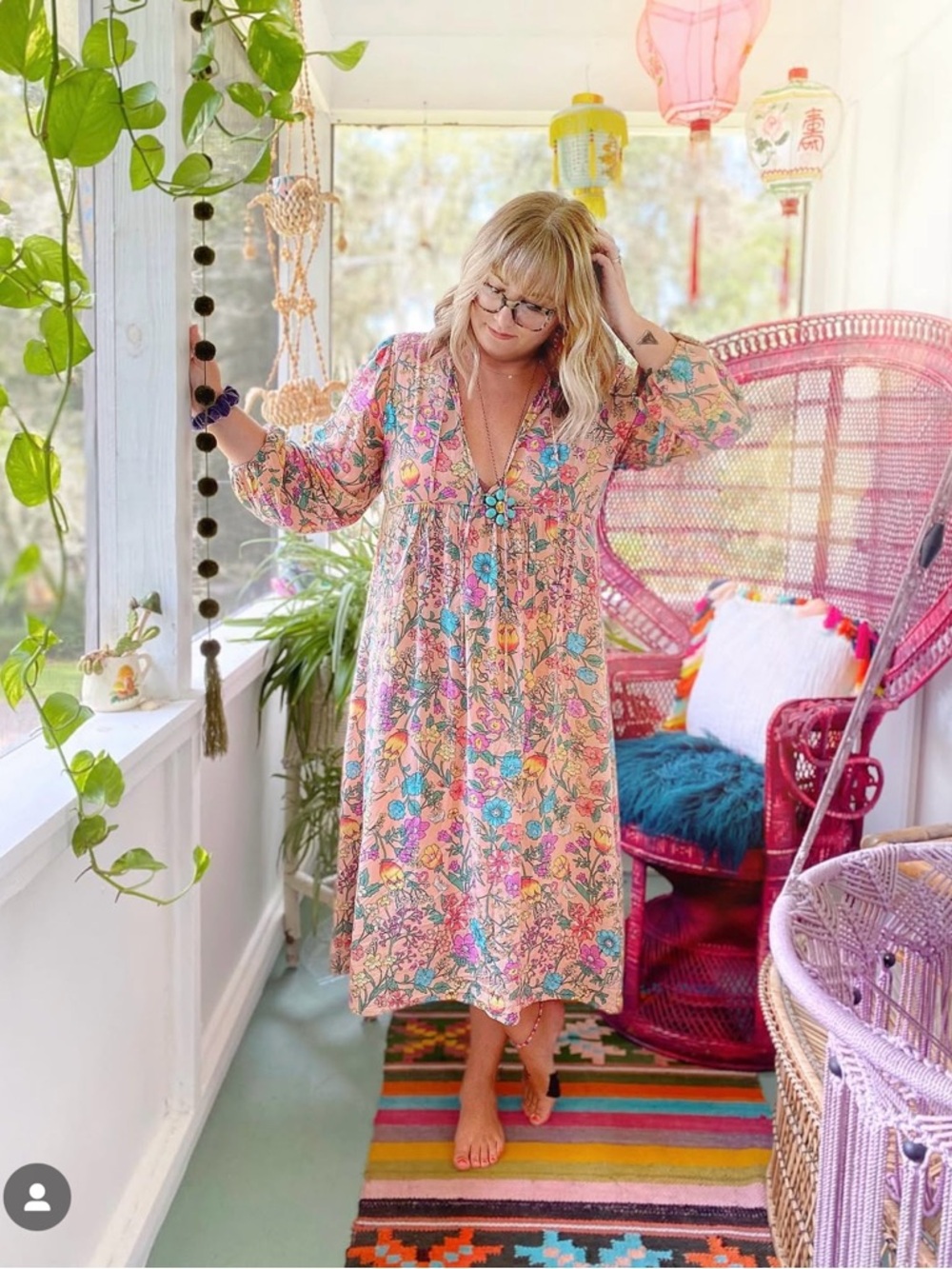This is a listing for my live show! 
Bag Hoarding Part 2 ! 
Summer Bags &  Style